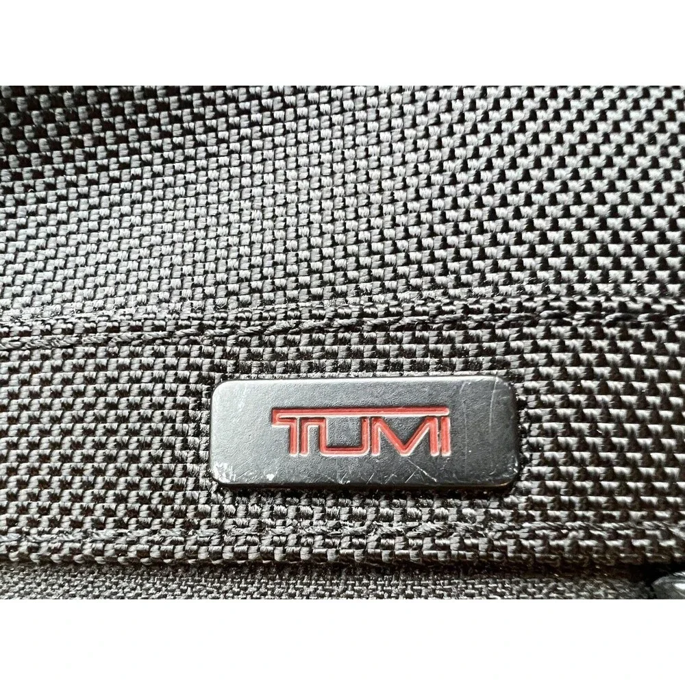 Tumi expandable alpha